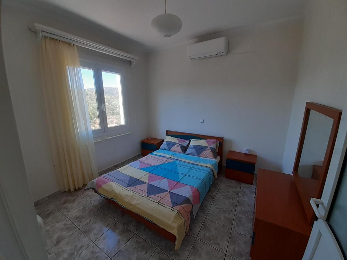 Elafonisos Detached House In Quiet Olive Grove, Starlink Internet & Smart Projector! Villa Esterno foto